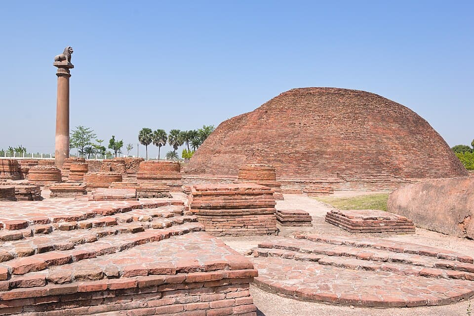 Vaishali: Ajatashatru won Vaishali from the Licchavis; the second Buddhist council met here under Kalashoka.
