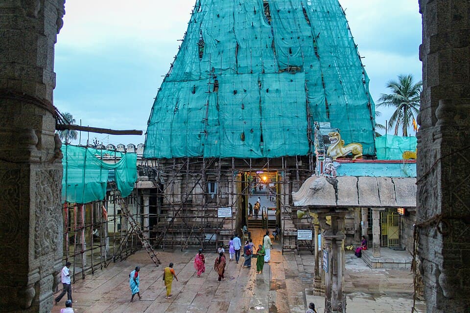 The gopuram at Srirangam: The great Vishnu temple at Srirangam, where Ramanuja was based.