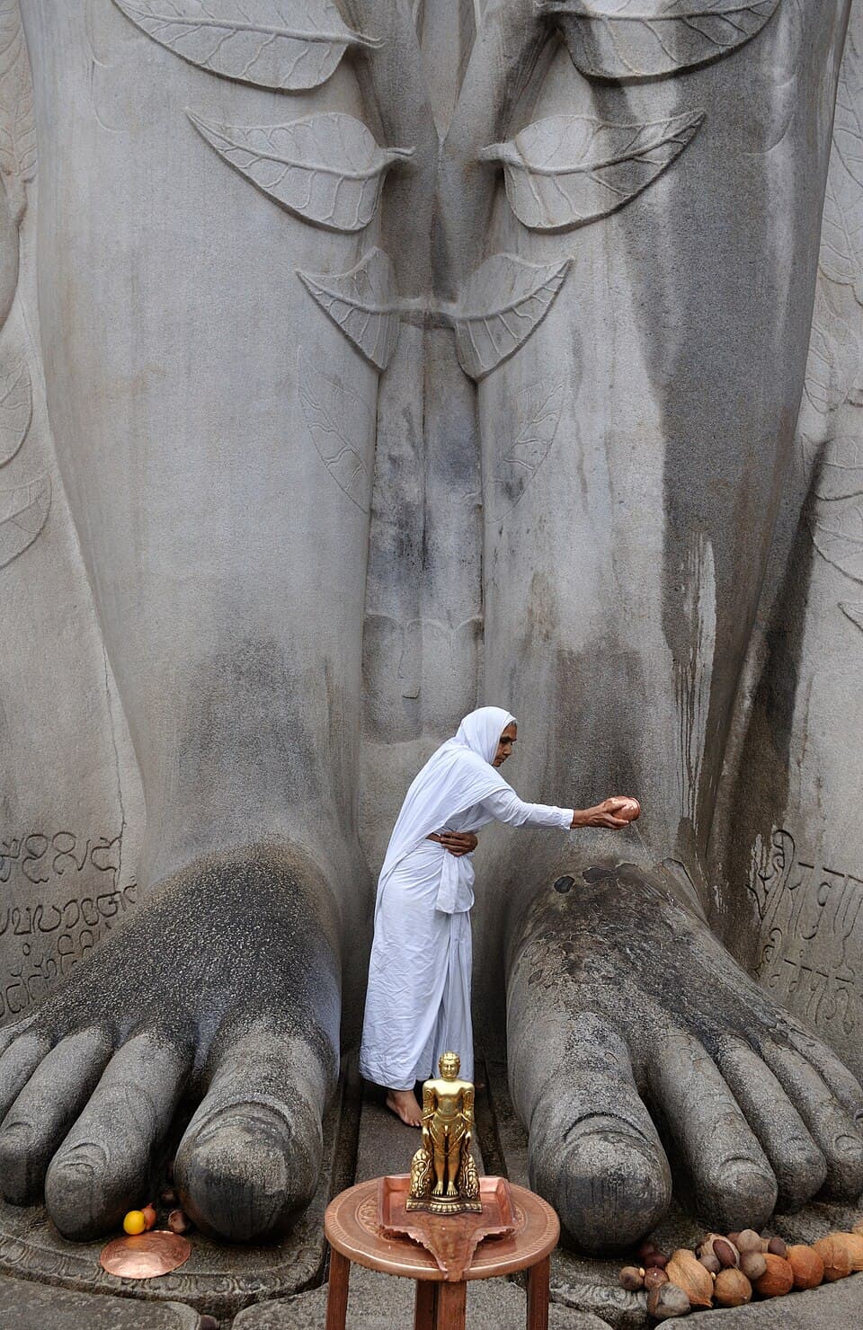 The Gommateshvara, Shravanabelagola: About 17 metres high, commissioned about 981 CE by Chamundaraya, minister of the Ganga king Rachamalla: Ganga patronage, not Chalukya or Hoysala.